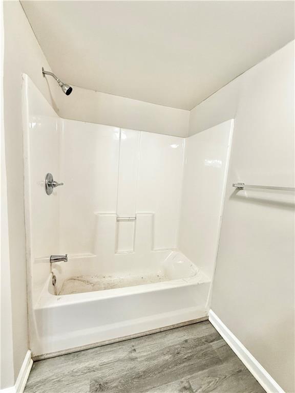 1042 Ascot Court