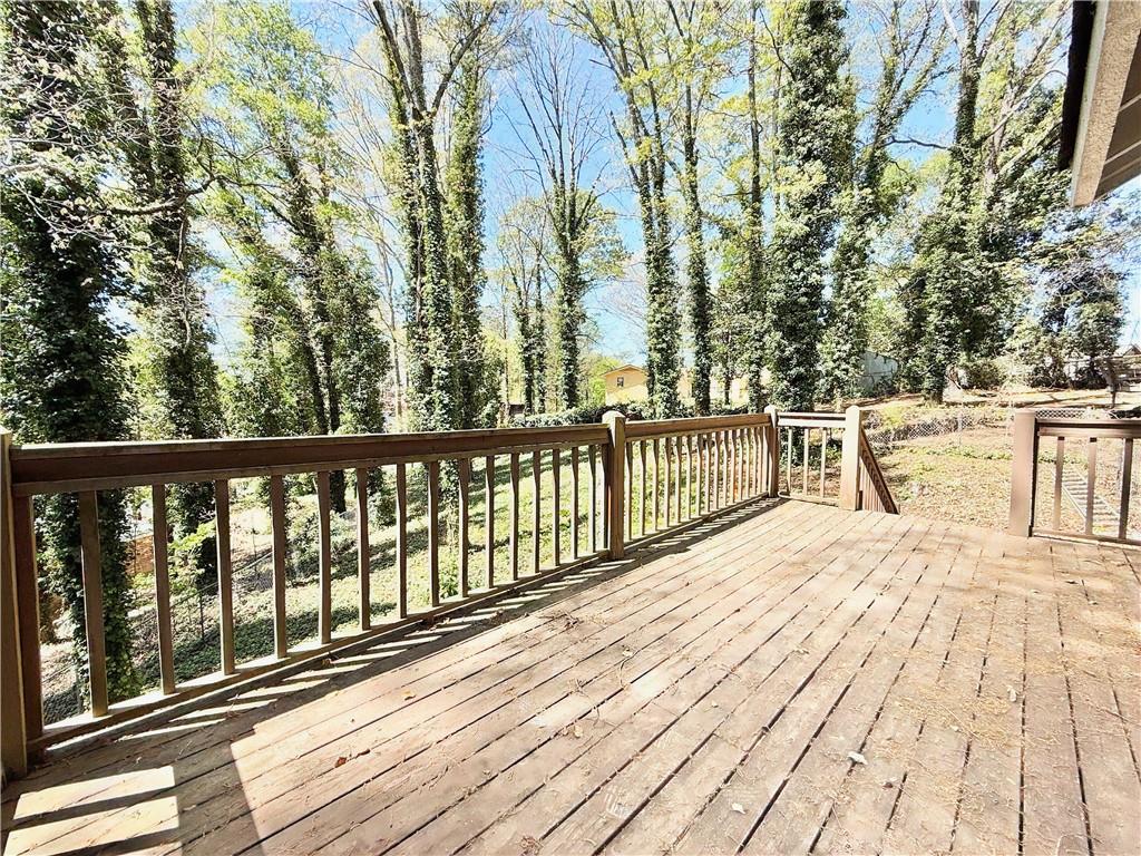 1042 Ascot Court