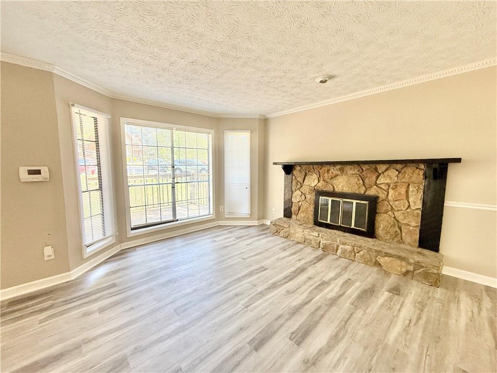 1042 Ascot Court