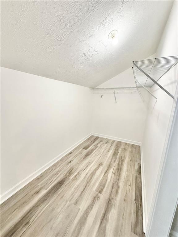 1042 Ascot Court