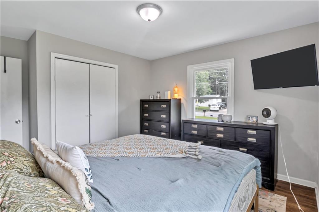 1104 Parkview Drive
