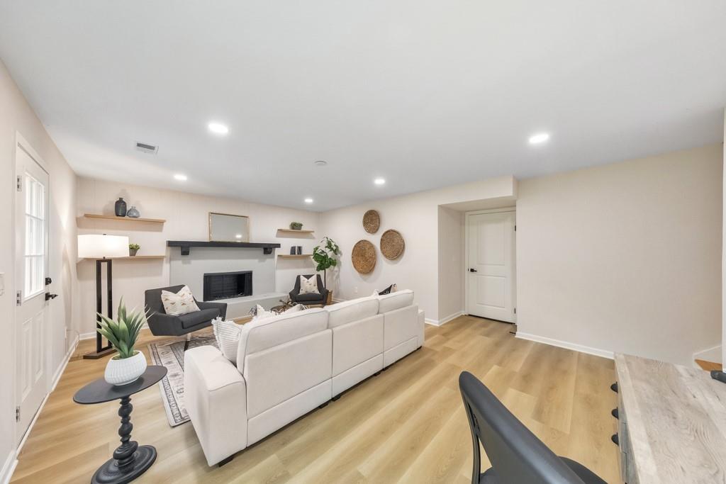 1548 Sprayberry Drive