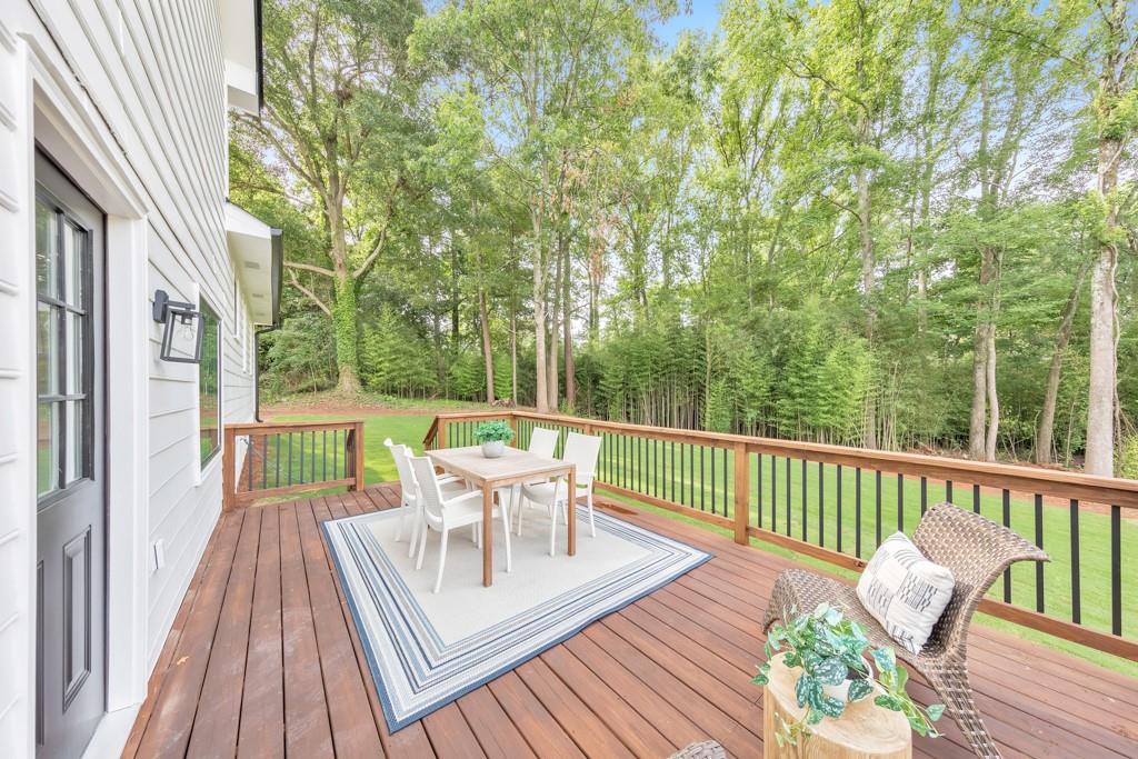 1548 Sprayberry Drive