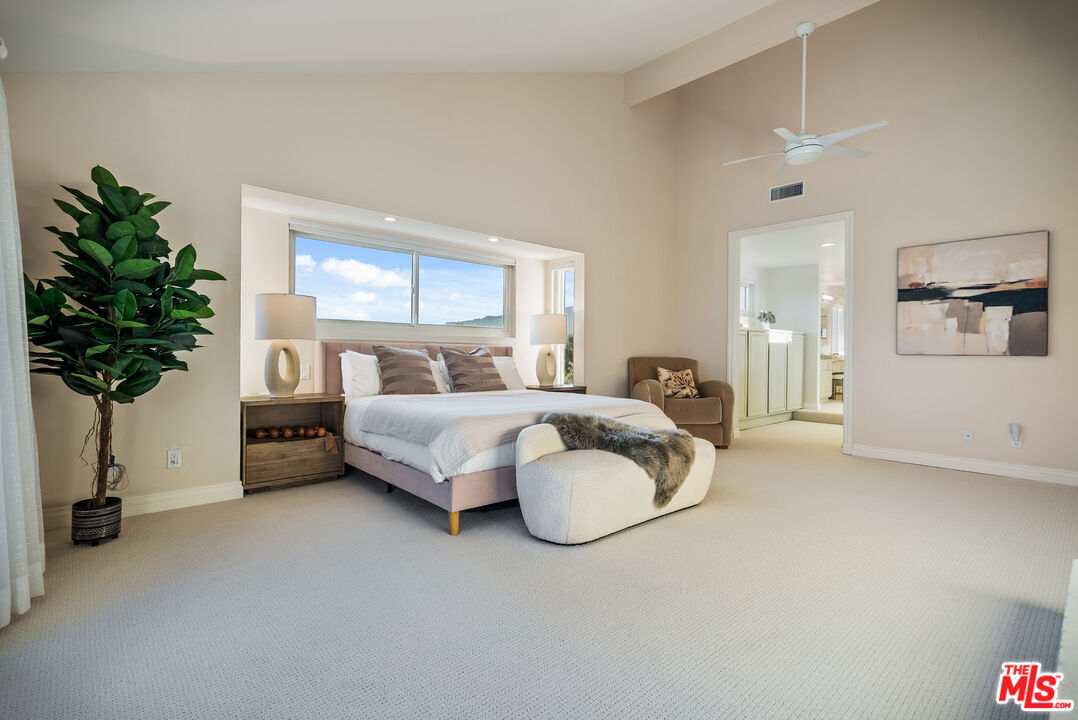 23255 W Paloma Blanca Dr