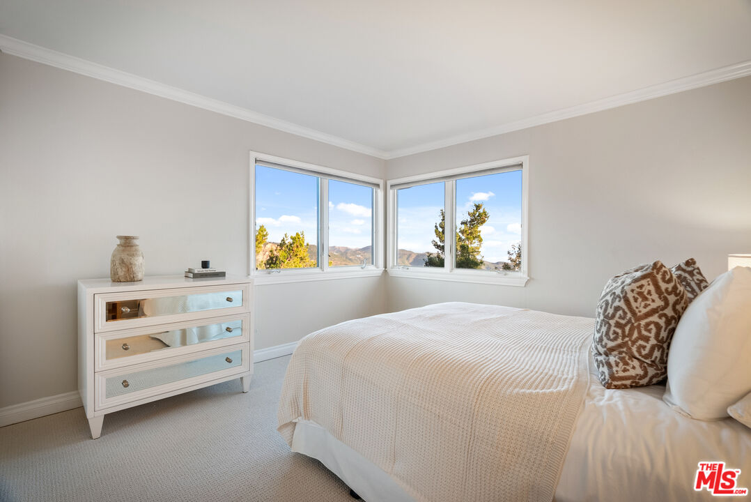 23255 W Paloma Blanca Dr