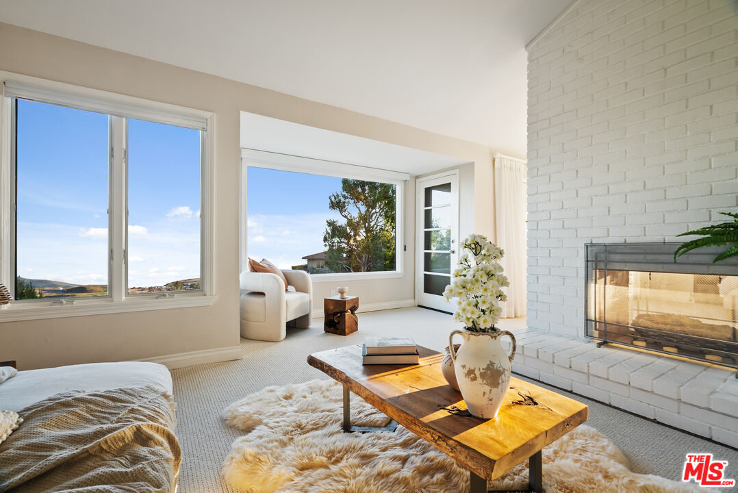 23255 W Paloma Blanca Dr