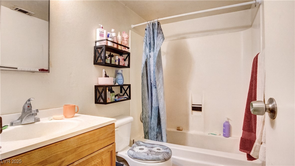 3366 Sylvia Street