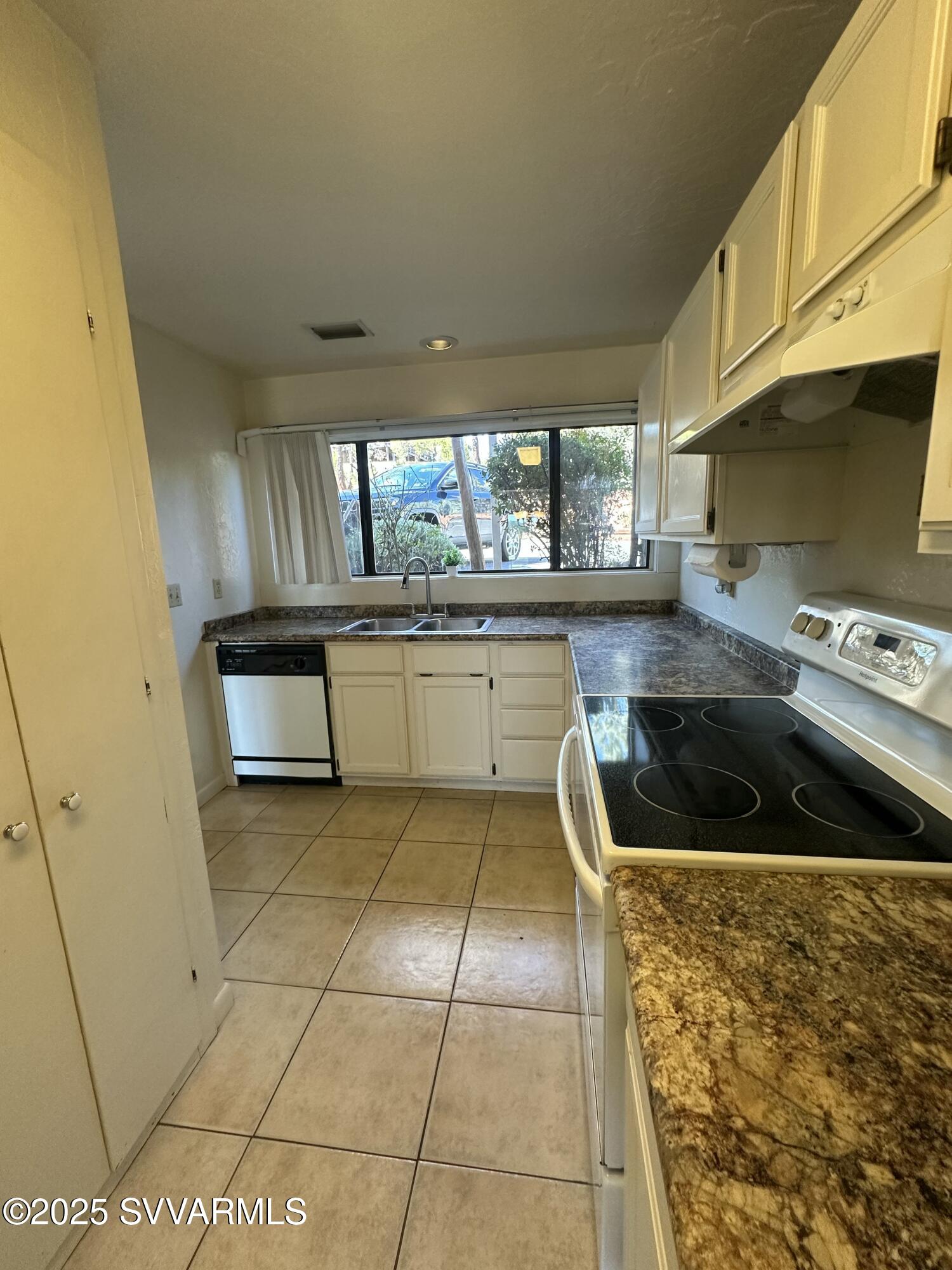 3340 W State Route 89a, 9