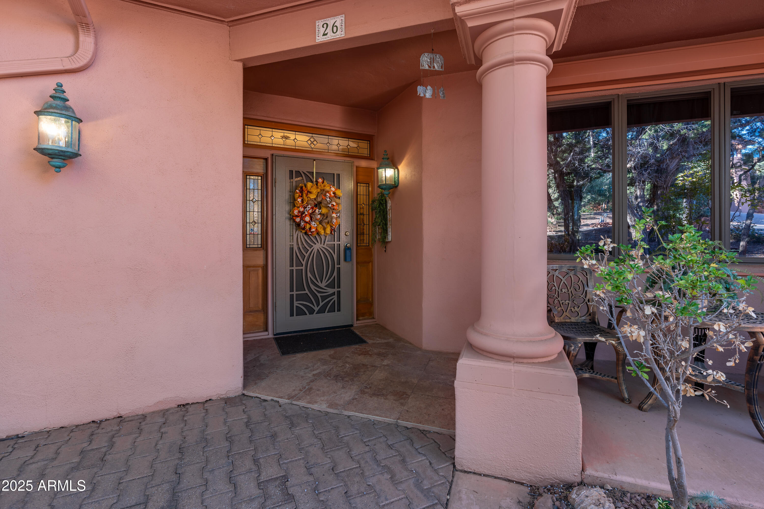 26 E COURTNEY Circle