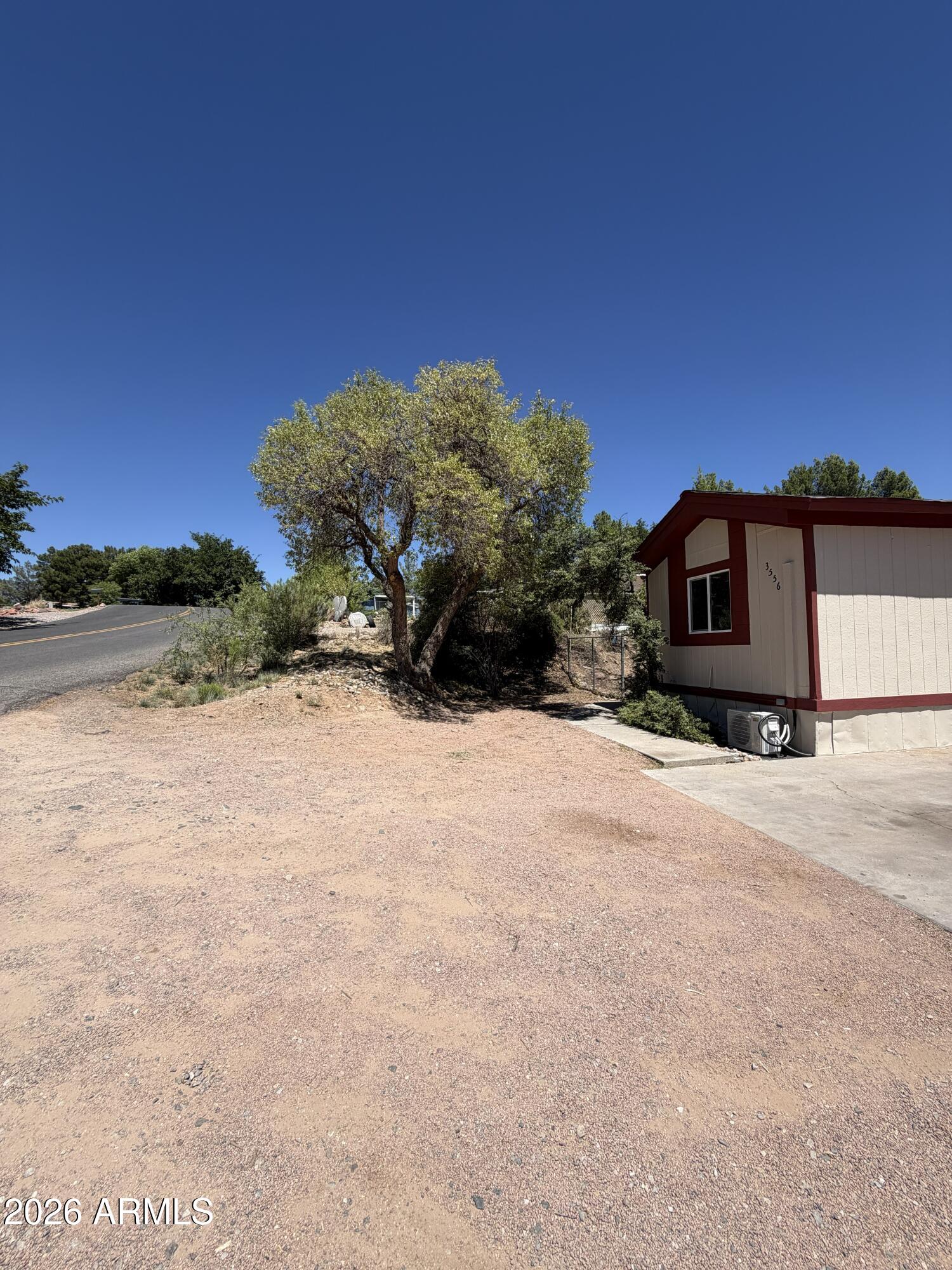 3556 E GRAND VIEW Drive