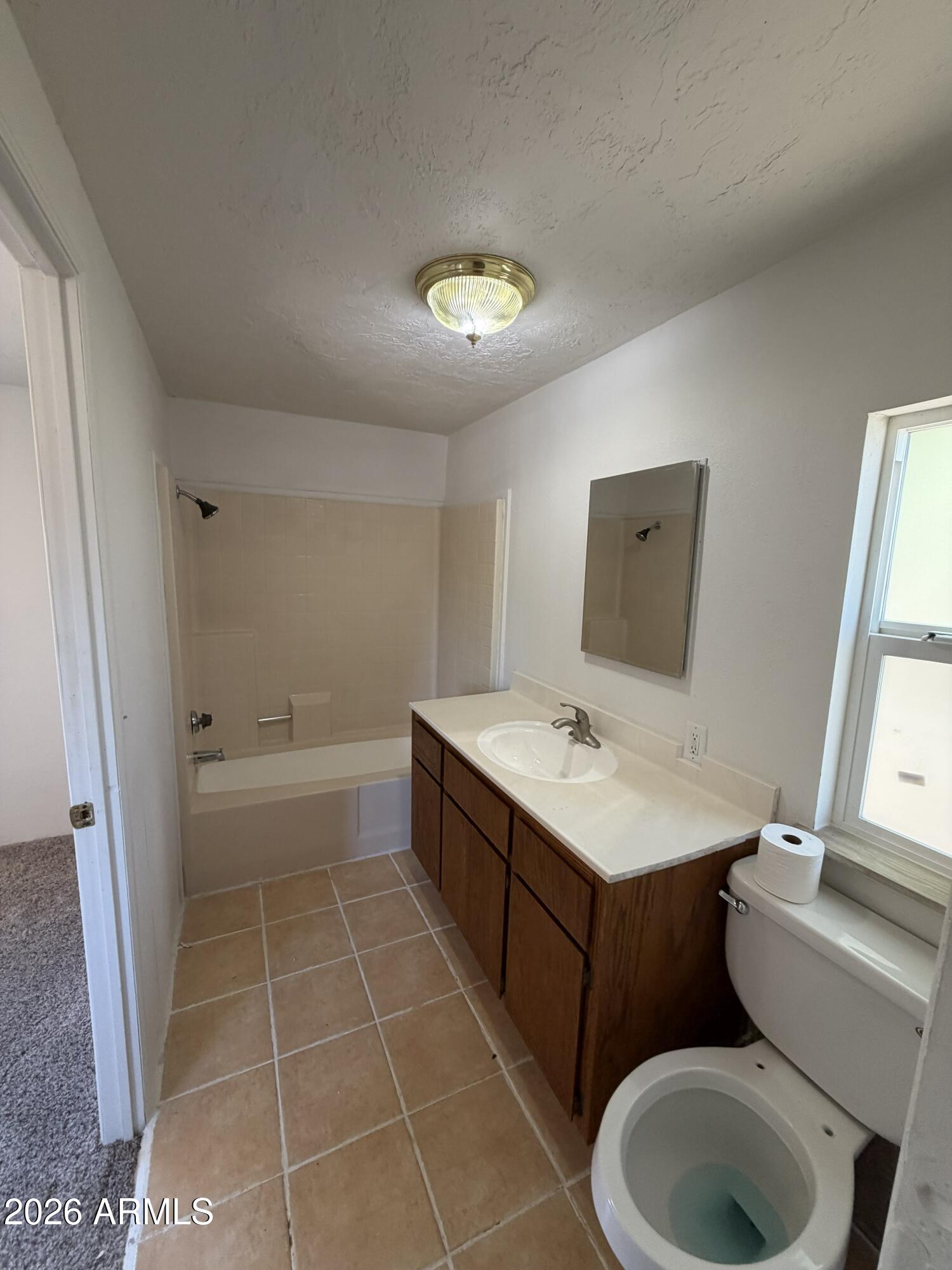 3556 E GRAND VIEW Drive