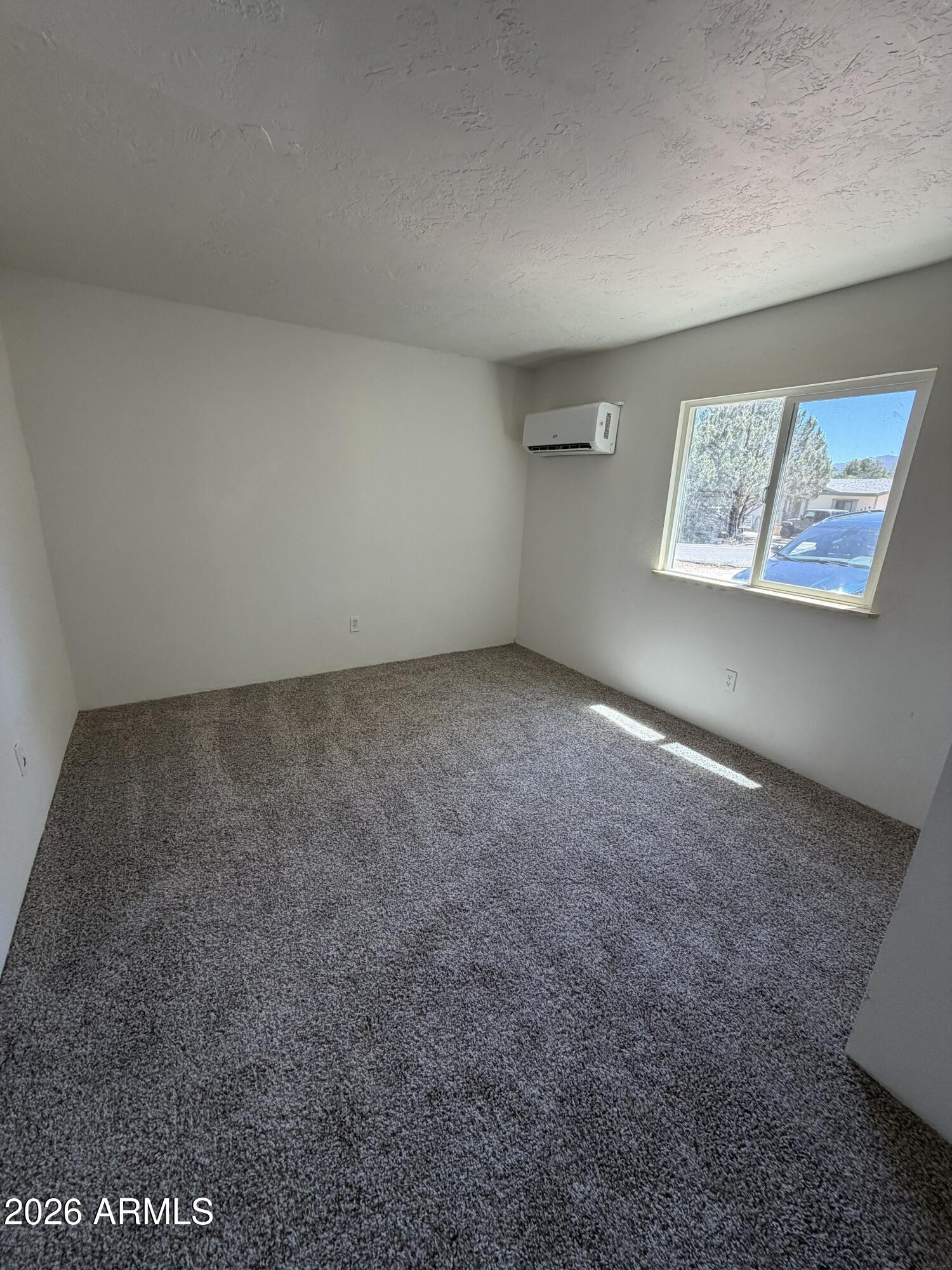 3556 E GRAND VIEW Drive