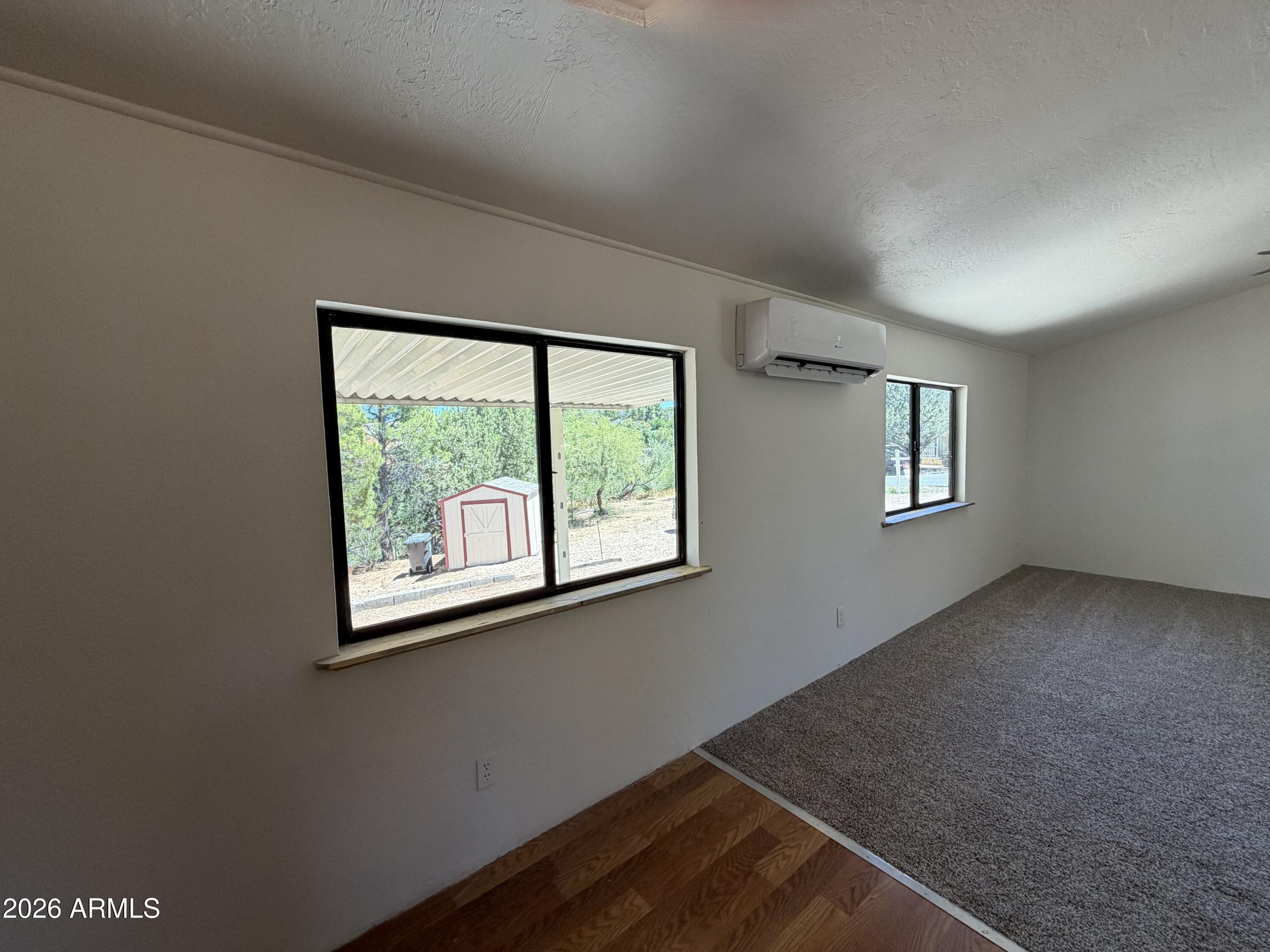 3556 E GRAND VIEW Drive