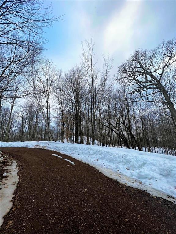 8.6 Acres on Round Lake Rd