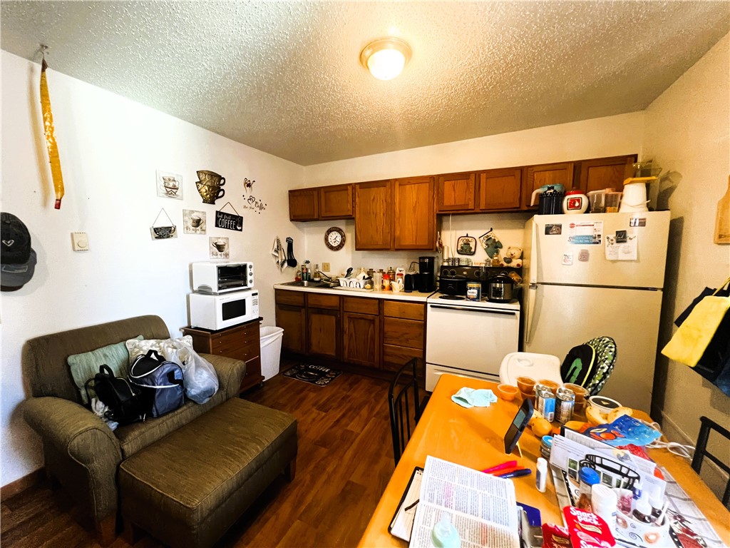 3662 N Clark Street 1-7