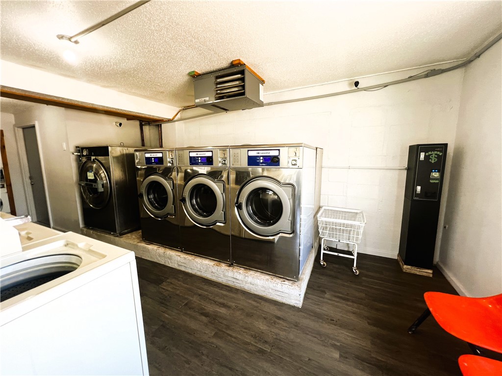 3662 N Clark Street 1-7