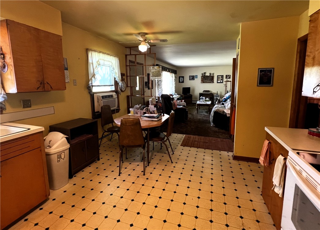405 W Summit Avenue