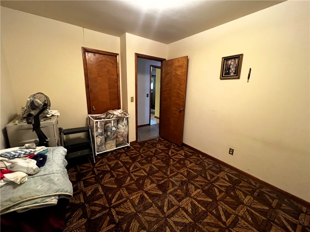 405 W Summit Avenue