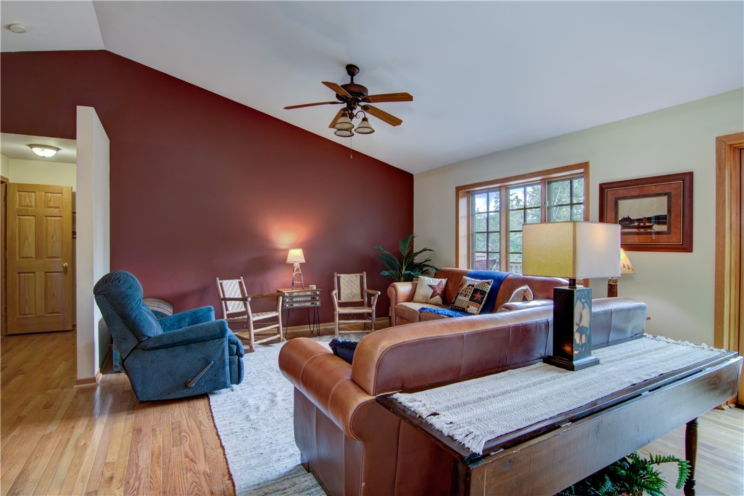 W7551 Vinettes Landing Road