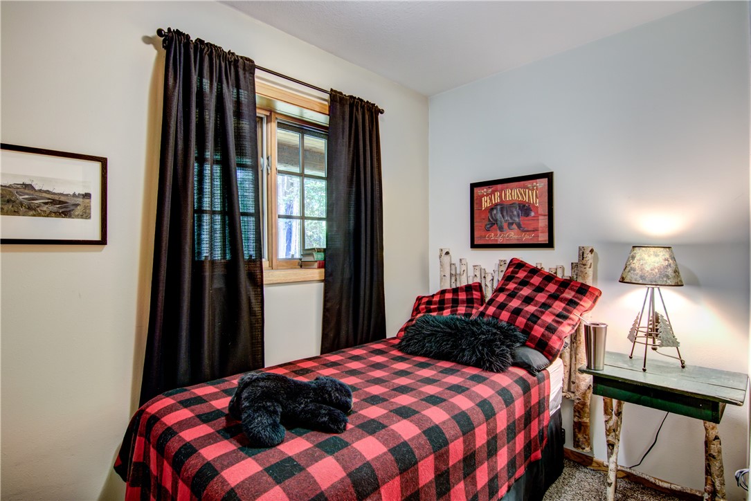 W7551 Vinettes Landing Road