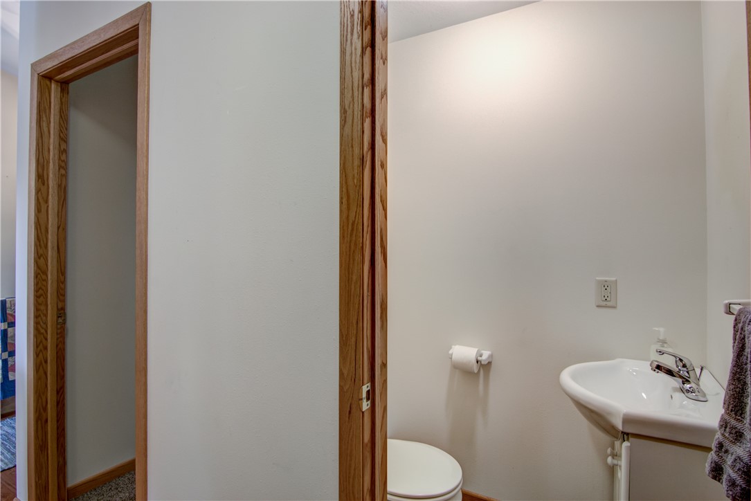 W7551 Vinettes Landing Road