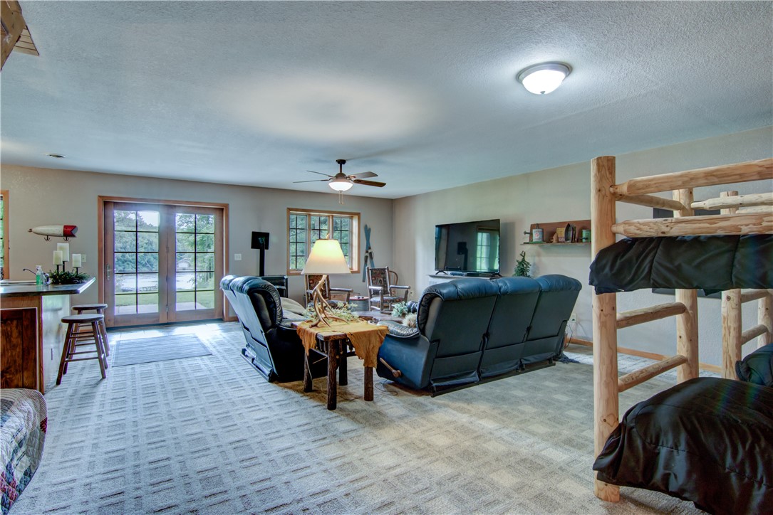 W7551 Vinettes Landing Road