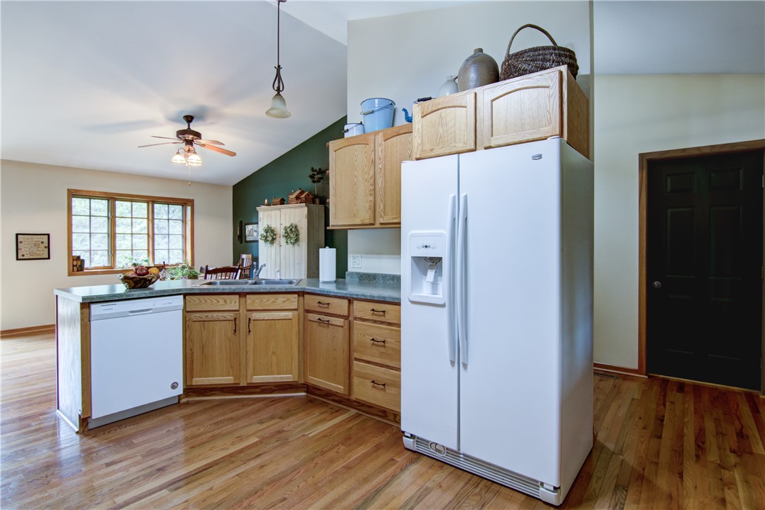 W7551 Vinettes Landing Road