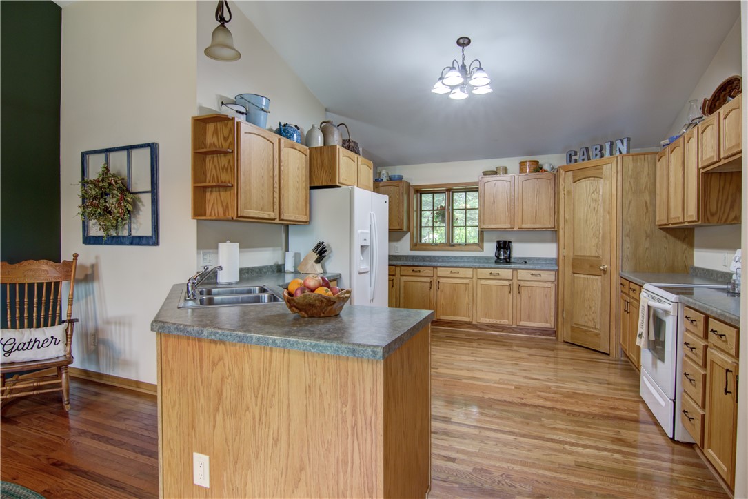 W7551 Vinettes Landing Road