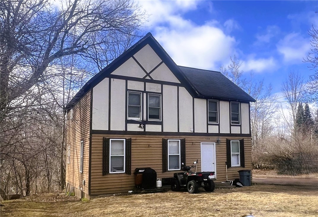 1108 & 1108.5 Menasha Avenue E