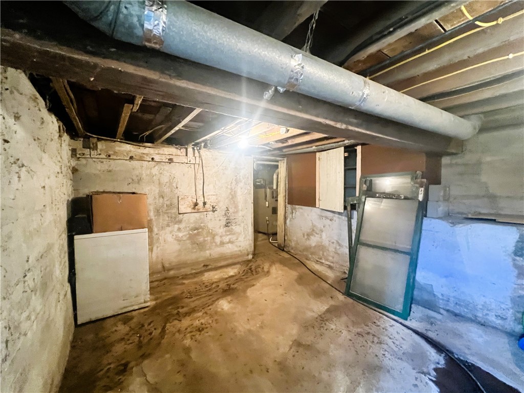 1108 & 1108.5 Menasha Avenue E