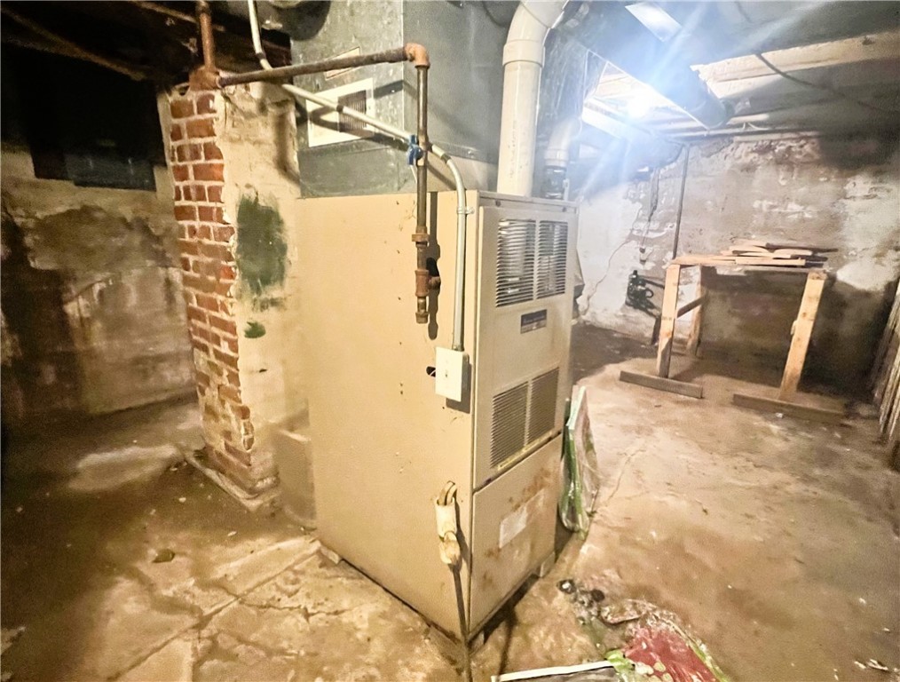 1108 & 1108.5 Menasha Avenue E