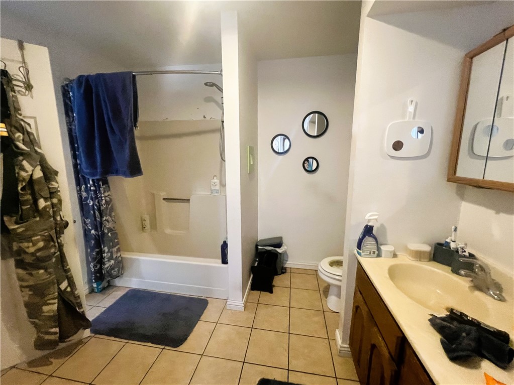 1108 and 1108.5 Menasha Avenue E 2