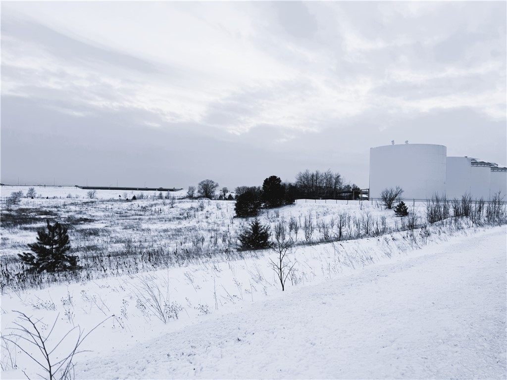 11.44 Acres 37th Avenue