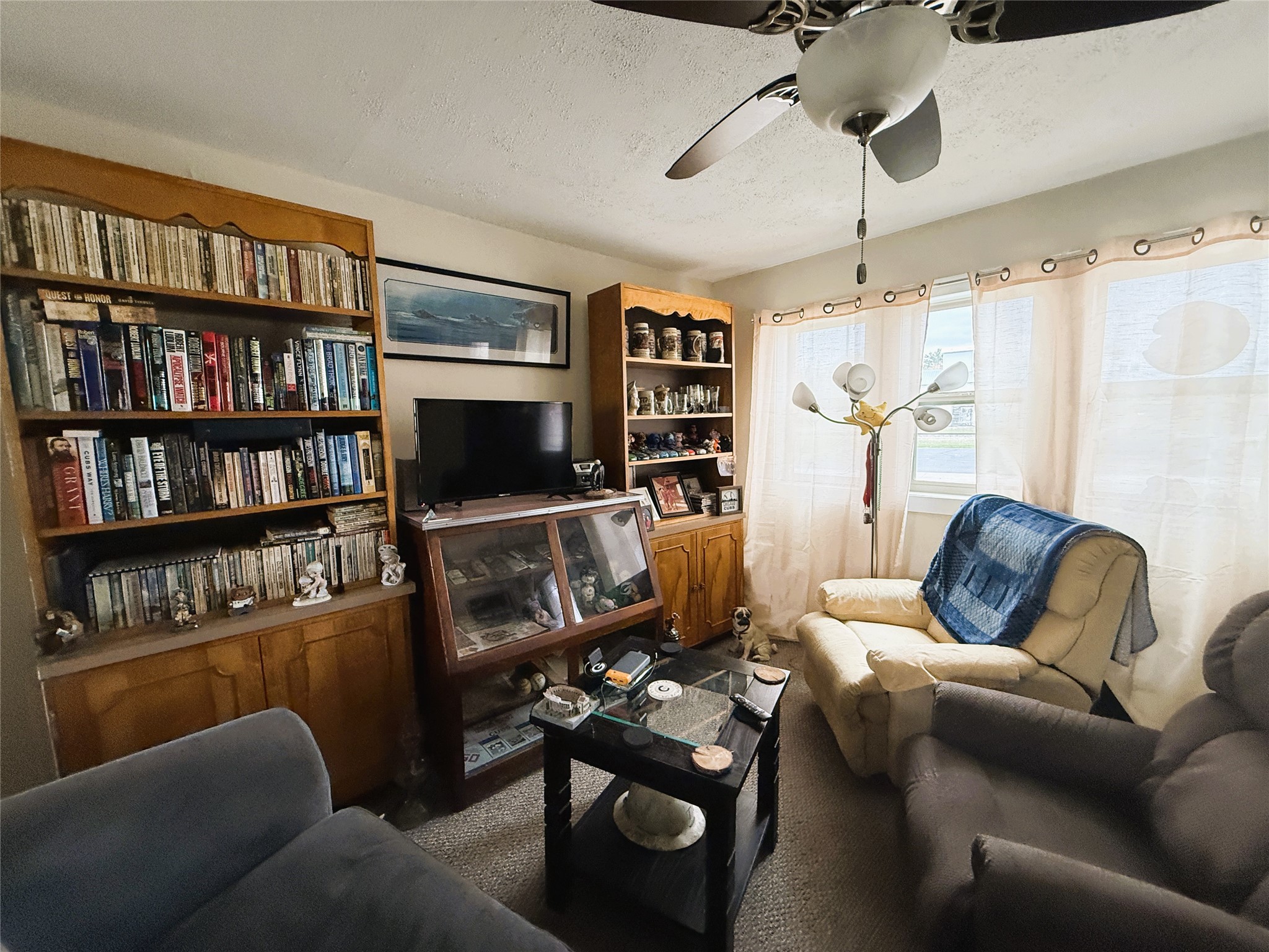 123 W River Avenue