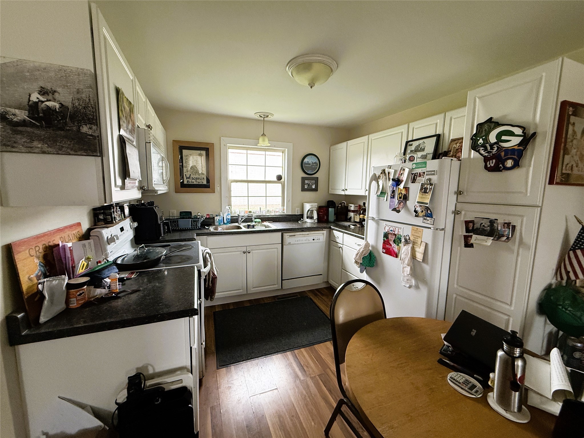 123 W River Avenue