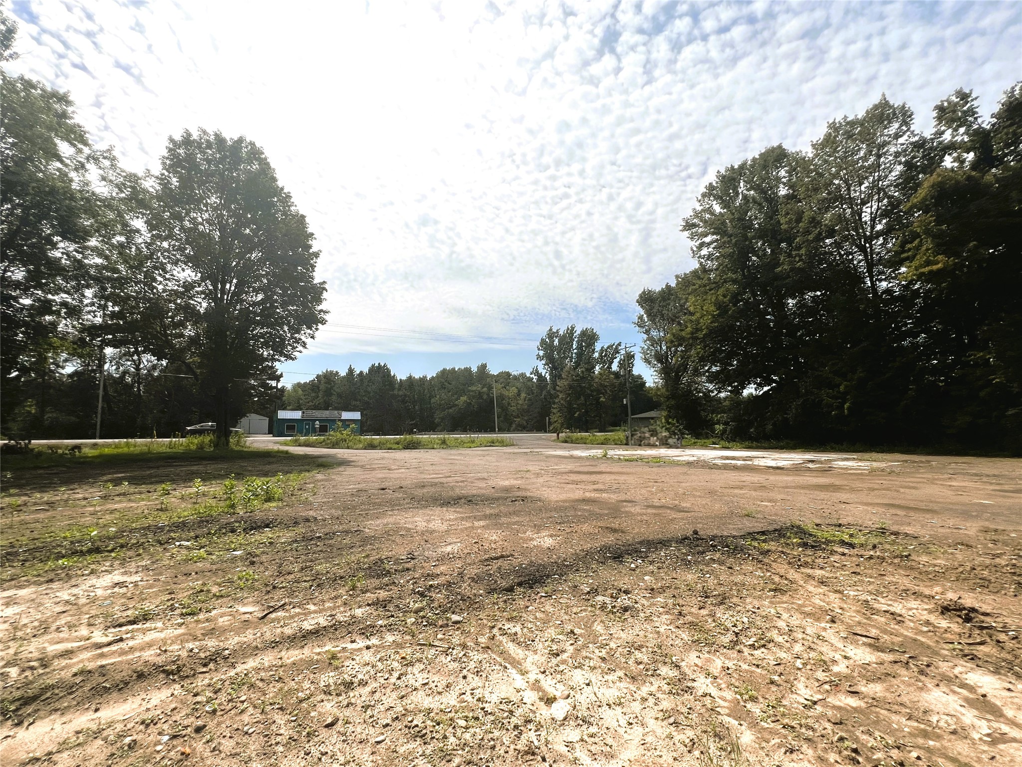 W8092 and W8102 Edgewood Avenue E