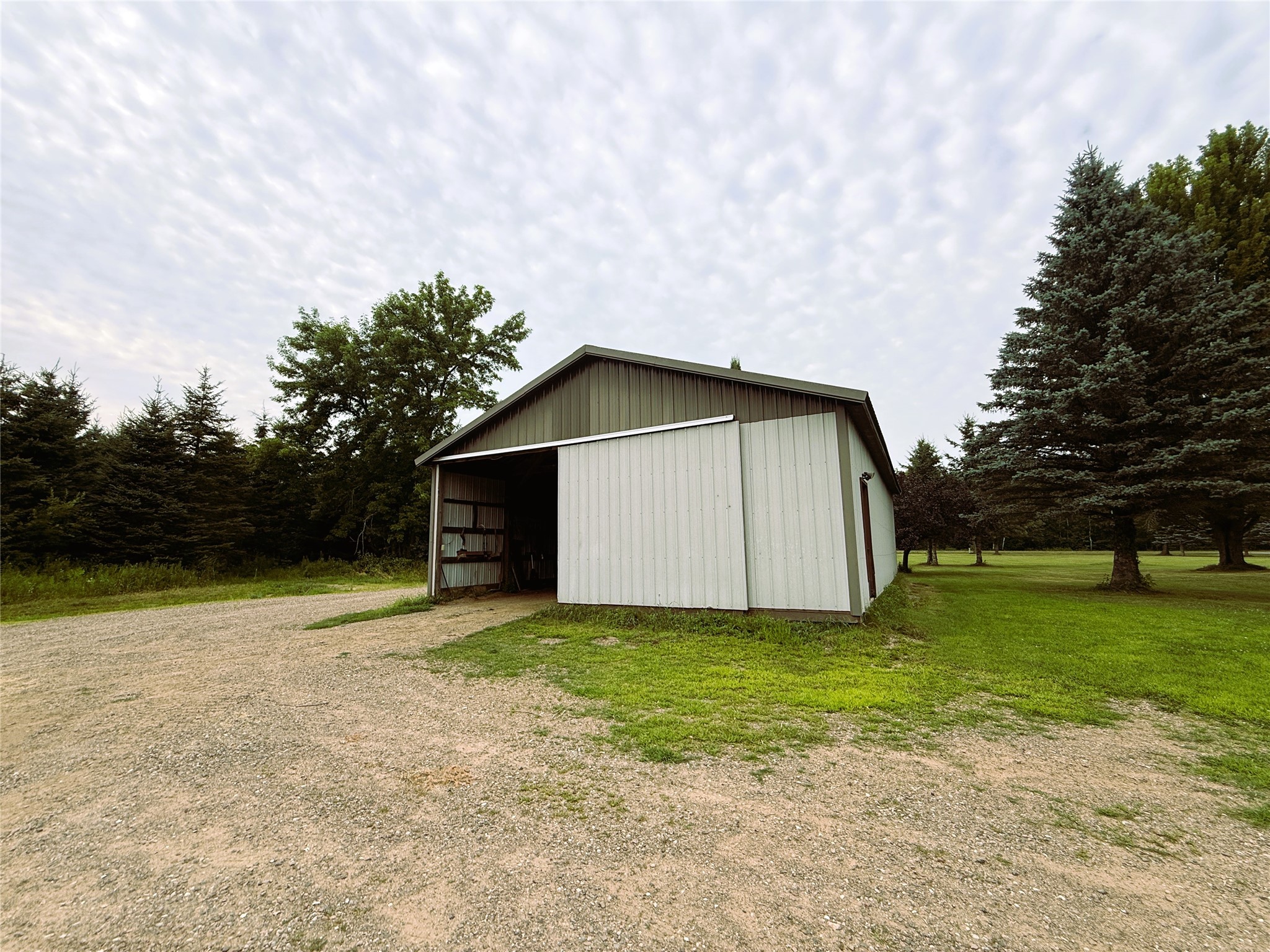 W9603 Ducommun Road