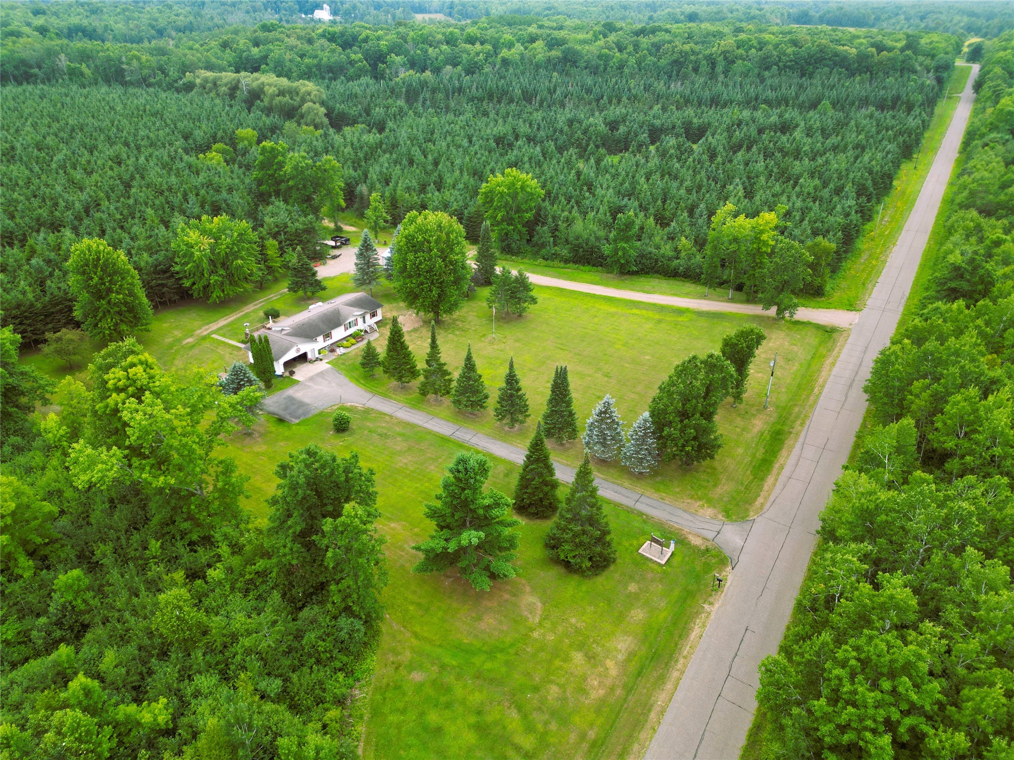 W9603 Ducommun Road