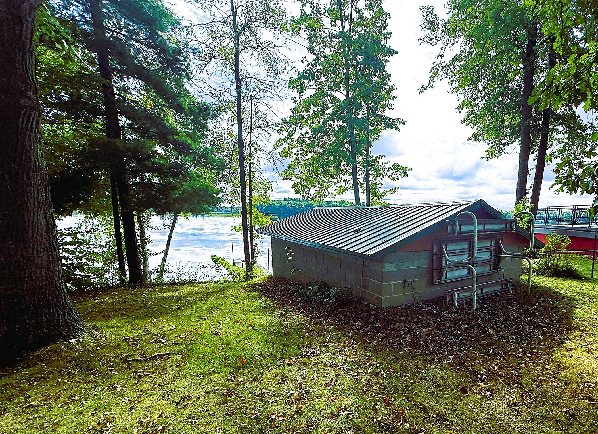 N152 Whispering Pines Drive