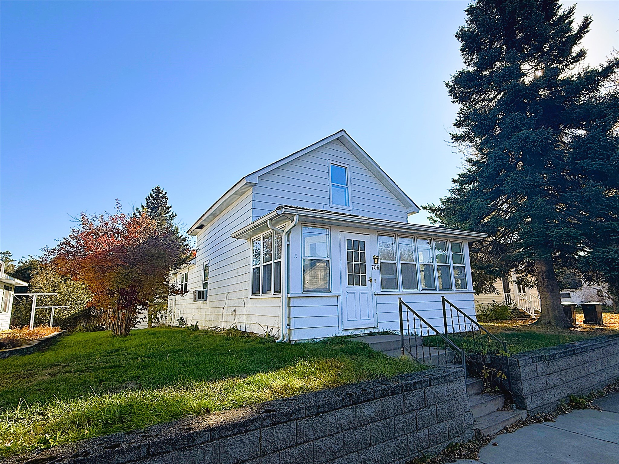 706 N 3rd Street