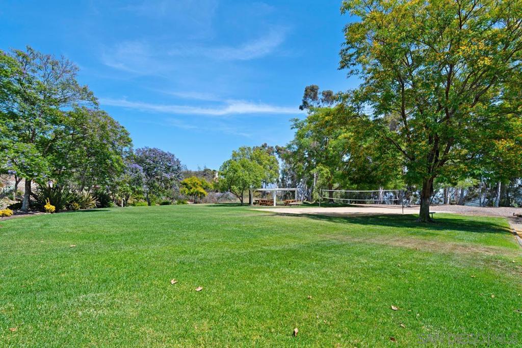 1630 Candlelight Gln