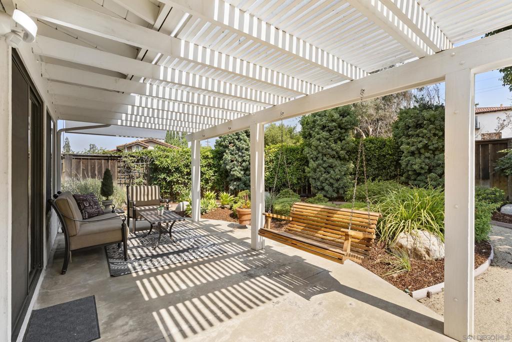 1630 Candlelight Gln