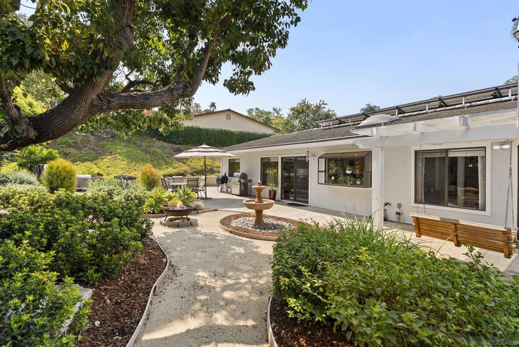 1630 Candlelight Gln