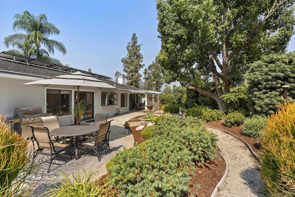 1630 Candlelight Gln