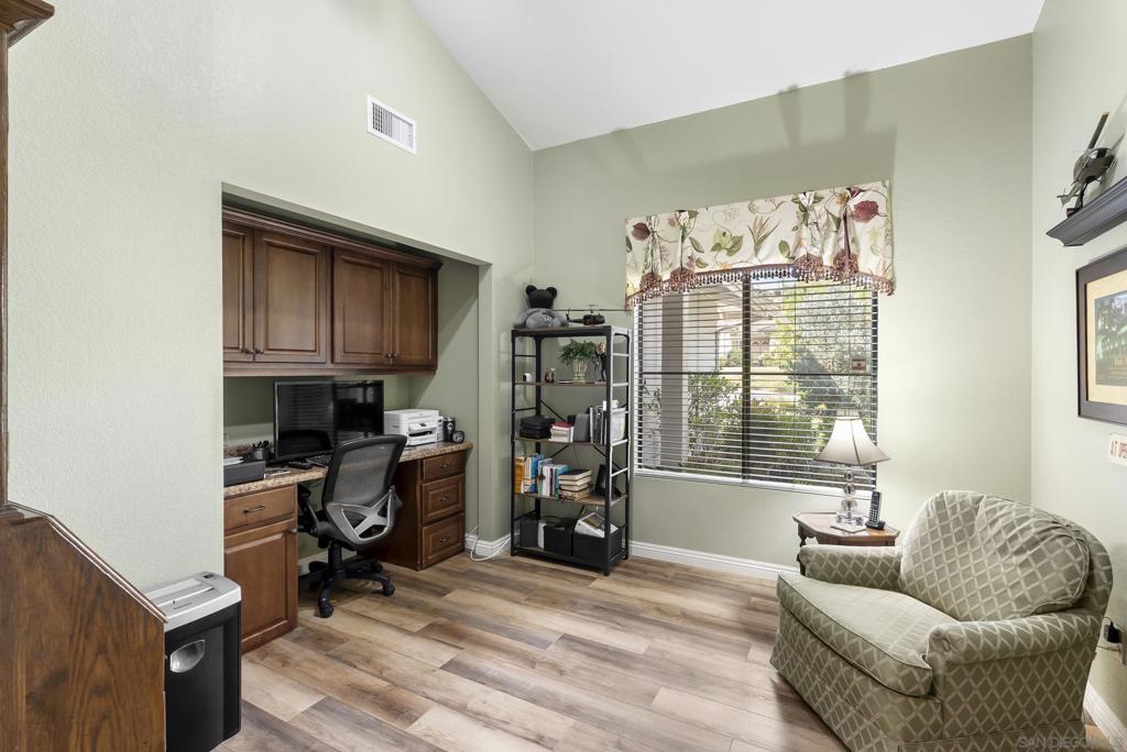 1630 Candlelight Gln