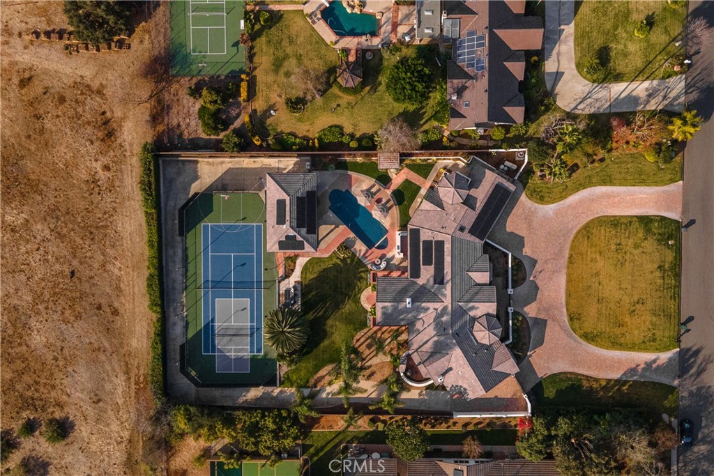 1129 Sugarbush Drive