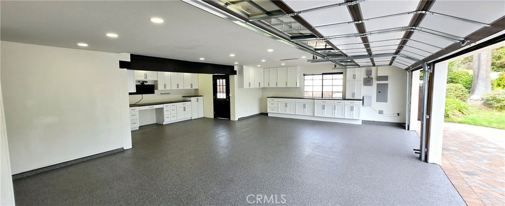 1129 Sugarbush Drive