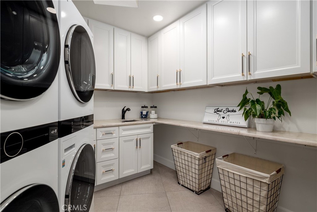 1129 Sugarbush Drive