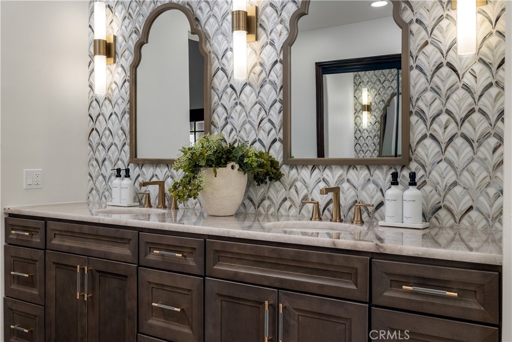 1129 Sugarbush Drive