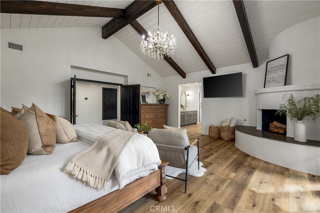 1129 Sugarbush Drive